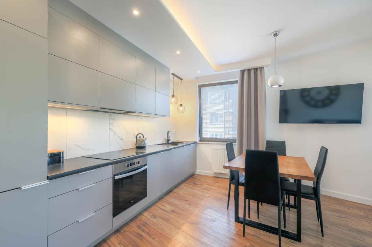 Apartmate- Heart Of Oldtown Apartment- Sauna & Security グダニスク エクステリア 写真