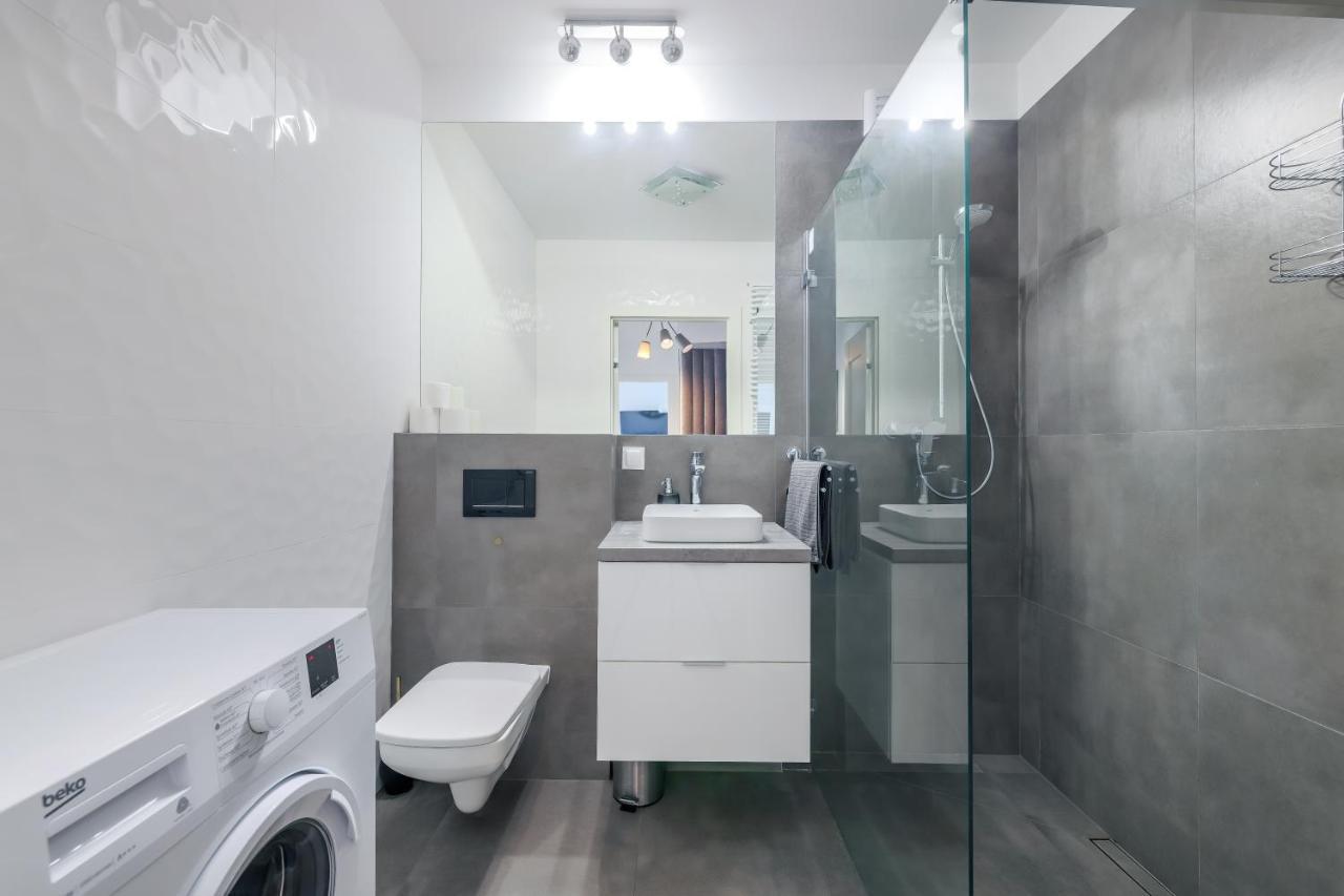Apartmate- Heart Of Oldtown Apartment- Sauna & Security グダニスク エクステリア 写真